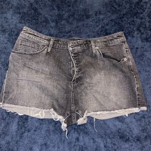Universal Thread Women's Black Denim Shorts